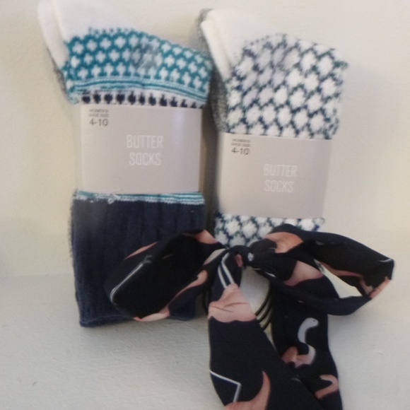 BUTTER SOCKS Accessories - SOFT WARM BUTTER SOCKS 2 PACKS BLUES & GRAY NWT w/BONUS HAIR BOW